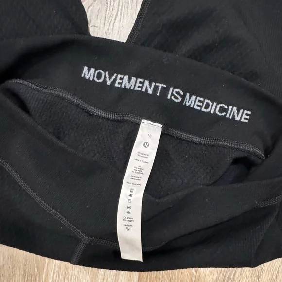 lululemon athletica Black Leggings - Picture 3 of 3